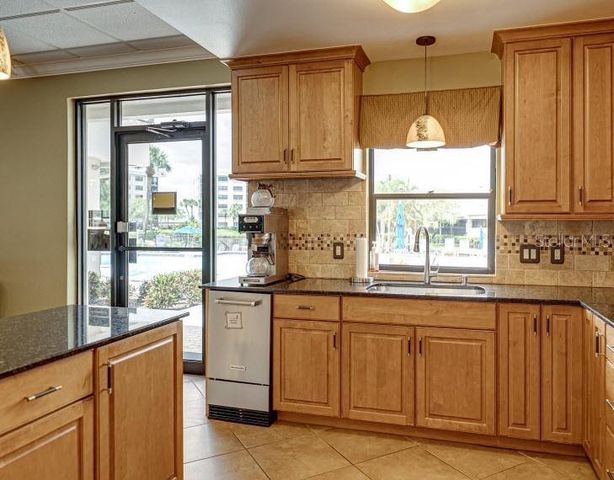 1332 PASADENA AVENUE S 501, South Pasadena, FL 33707