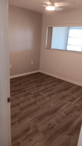 8402 111TH STREET 203, Seminole, FL 33772