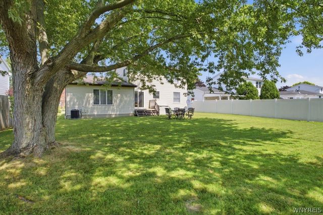 222 Hillpine Road, Cheektowaga, NY 14227