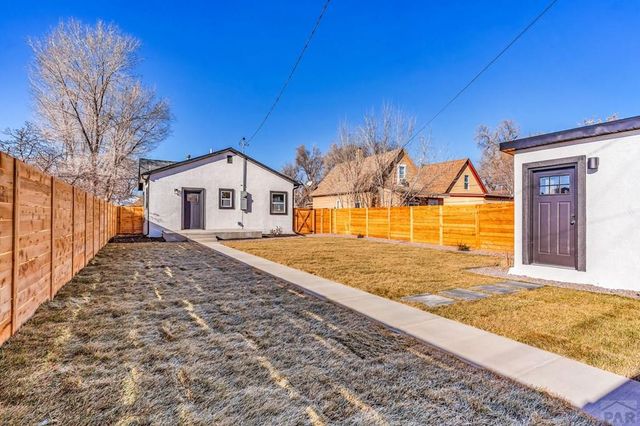 1328 Cypress St, Pueblo, CO 81004