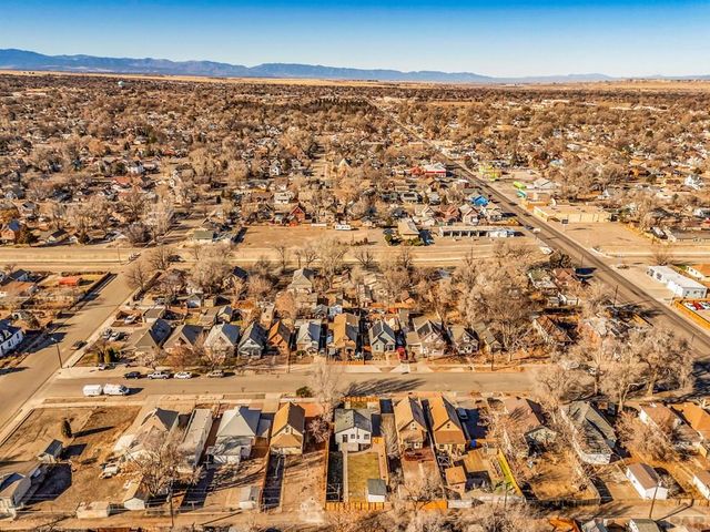 1328 Cypress St, Pueblo, CO 81004