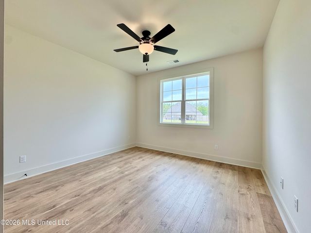 4220 Adriane Cove, Nesbit, MS 38651