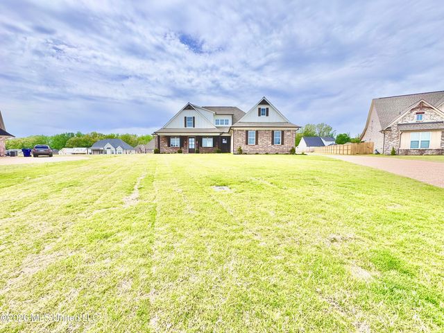 4220 Adriane Cove, Nesbit, MS 38651