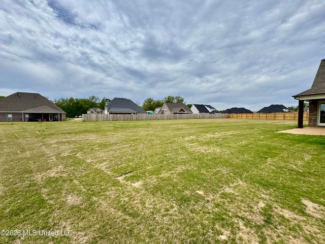 4220 Adriane Cove, Nesbit, MS 38651