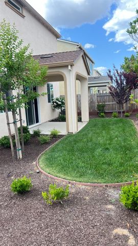 7325 Dorstone Way, Sacramento, CA 95829