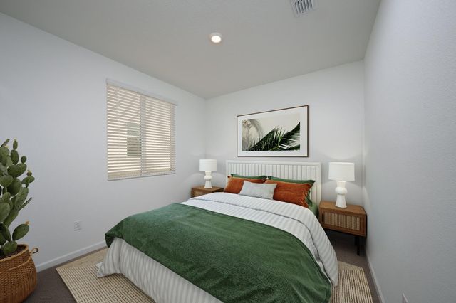 7325 Dorstone Way, Sacramento, CA 95829