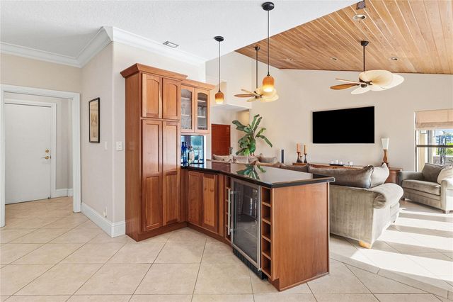 630 SE 9th Avenue, Pompano Beach, FL 33060