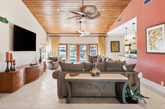 630 SE 9th Avenue, Pompano Beach, FL 33060