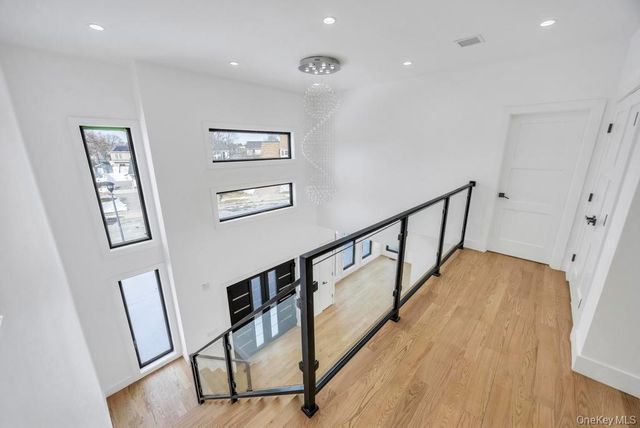 45 Ramble Lane, Levittown, NY 11756