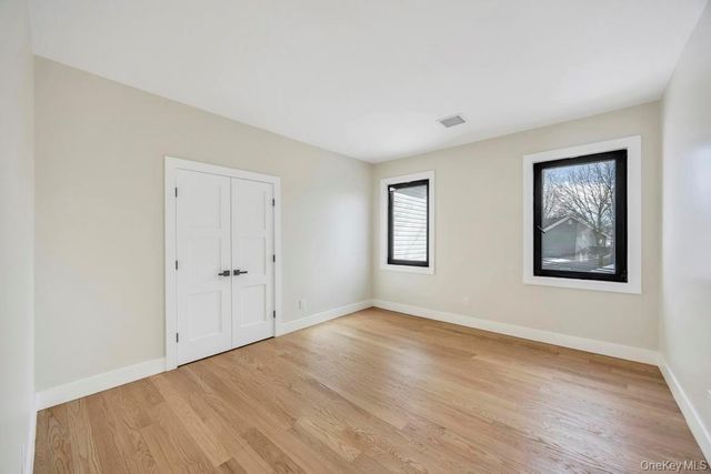 45 Ramble Lane, Levittown, NY 11756