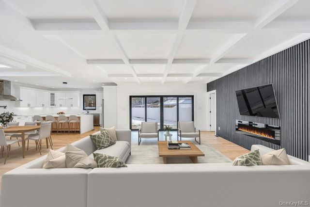 45 Ramble Lane, Levittown, NY 11756