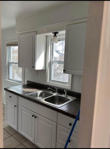 2104 S 98th STREET, West Allis, WI 53227