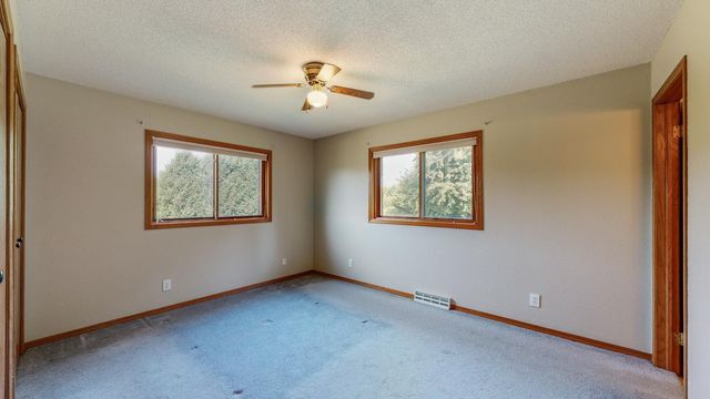 1920 10th Avenue NE, Byron, MN 55920