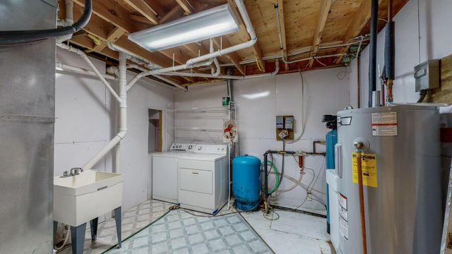 1920 10th Avenue NE, Byron, MN 55920