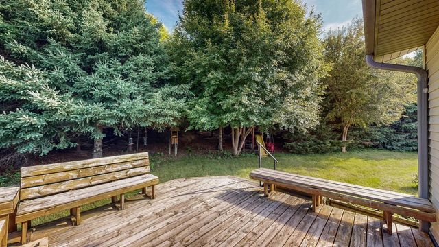 1920 10th Avenue NE, Byron, MN 55920