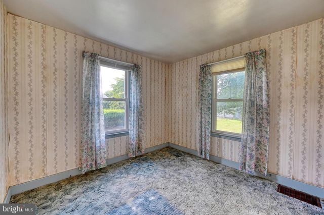 698 N 2ND AVE, Lebanon, PA 17046