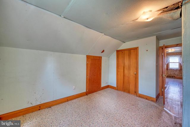 698 N 2ND AVE, Lebanon, PA 17046