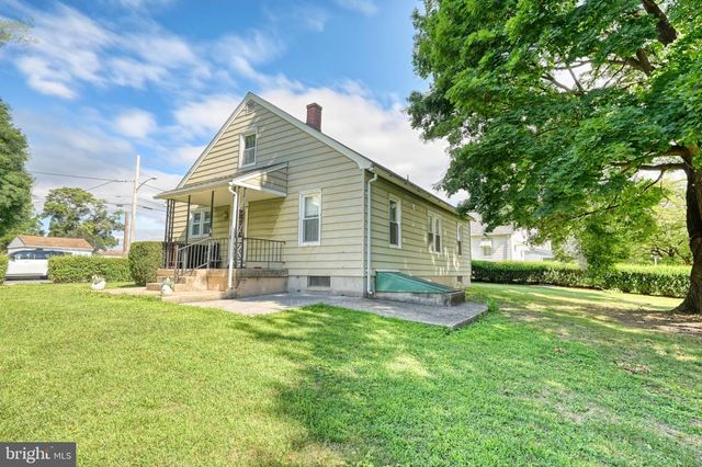 698 N 2ND AVE, Lebanon, PA 17046