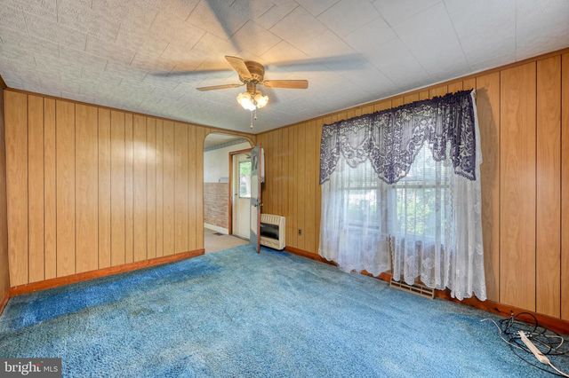 698 N 2ND AVE, Lebanon, PA 17046