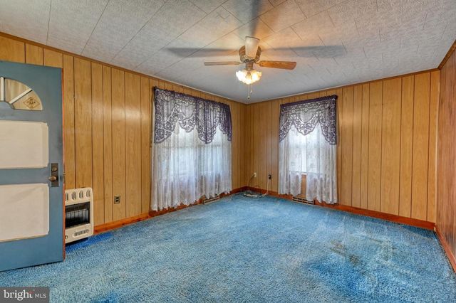 698 N 2ND AVE, Lebanon, PA 17046