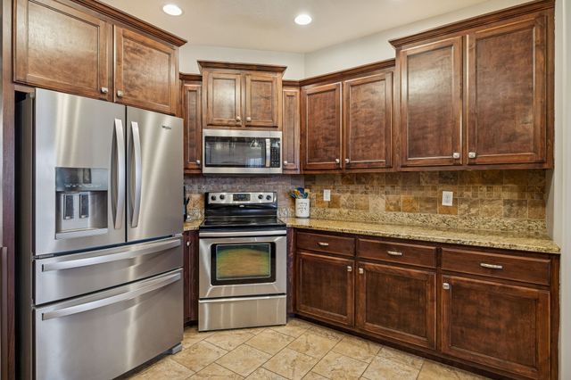 1533 Green Grove Way, Clarksville, TN 37043