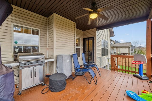 1533 Green Grove Way, Clarksville, TN 37043