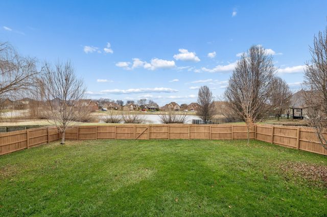 1533 Green Grove Way, Clarksville, TN 37043