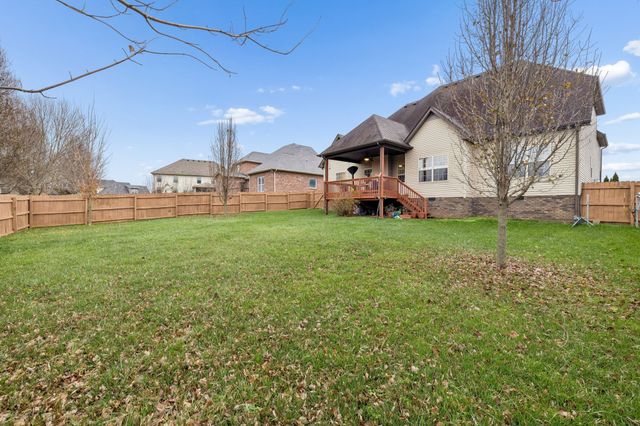 1533 Green Grove Way, Clarksville, TN 37043