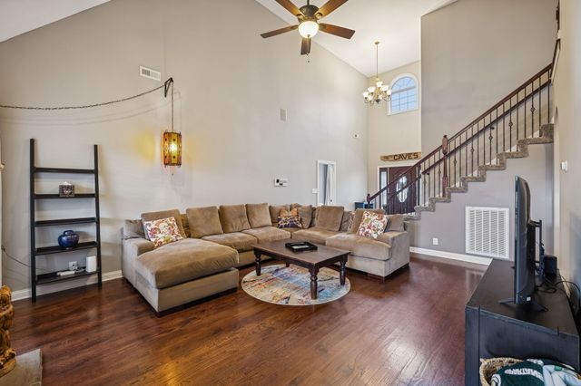 1533 Green Grove Way, Clarksville, TN 37043