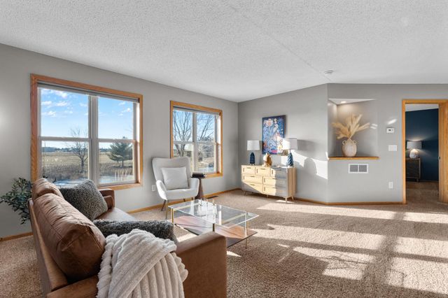 1563 Ponderosa Lane, New Richmond, WI 54017