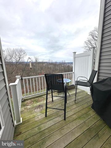 11 WOODS DRIVE, Camp Hill, PA 17011