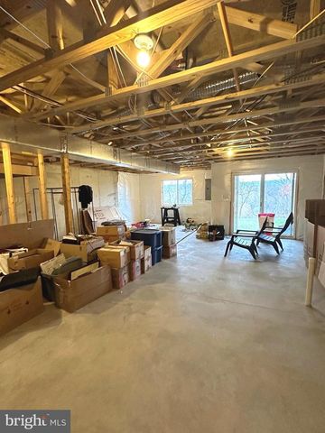 11 WOODS DRIVE, Camp Hill, PA 17011