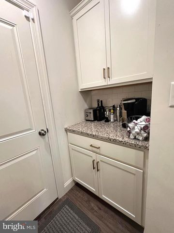 11 WOODS DRIVE, Camp Hill, PA 17011