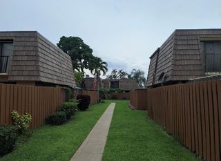 1034 Springdale Circle, Palm Beach, FL 33480
