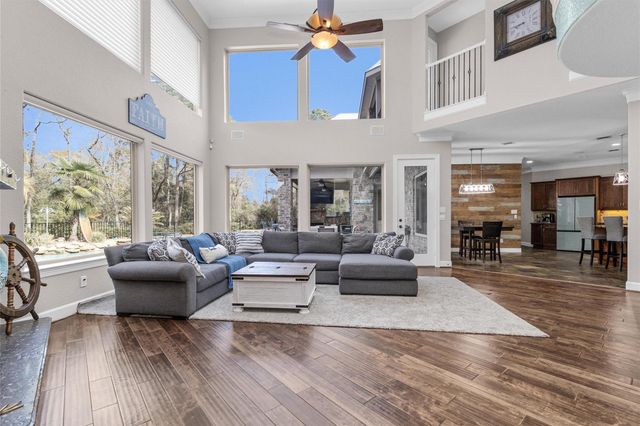 11018 Lake Windcrest, Magnolia, TX 77354