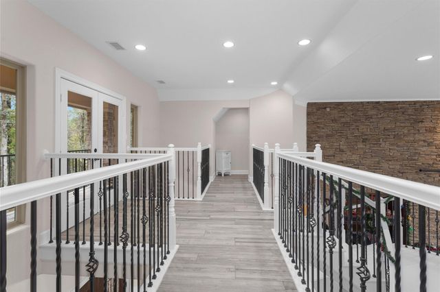 11018 Lake Windcrest, Magnolia, TX 77354