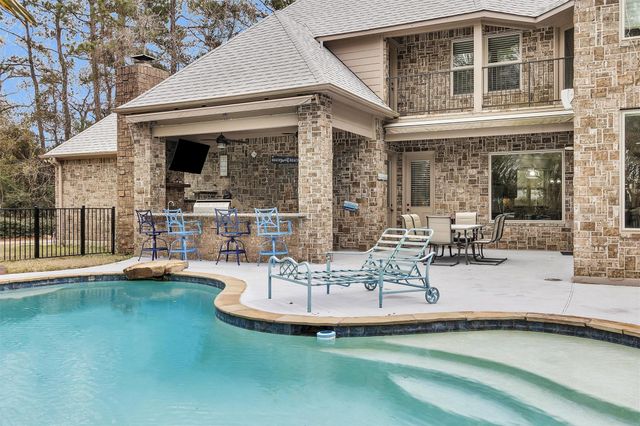 11018 Lake Windcrest, Magnolia, TX 77354