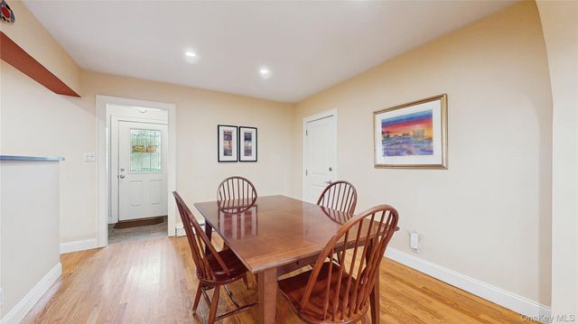 516 E Chester Street, Long Beach, NY 11561