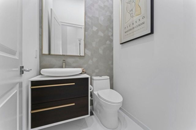 6990 NW 27th Avenue, Boca Raton, FL 33496