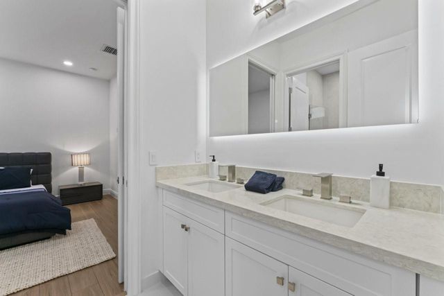 6990 NW 27th Avenue, Boca Raton, FL 33496