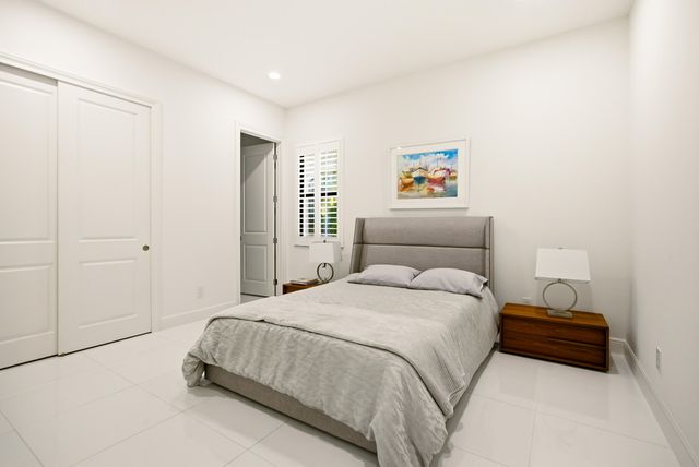 6990 NW 27th Avenue, Boca Raton, FL 33496