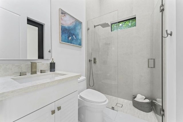 6990 NW 27th Avenue, Boca Raton, FL 33496