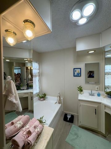 601 N Kirby Street 557, Hemet, CA 92545