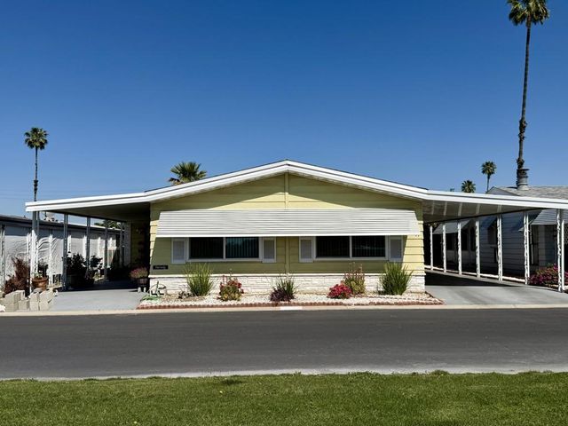 601 N Kirby Street 557, Hemet, CA 92545