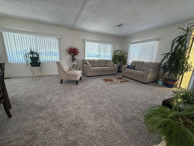 601 N Kirby Street 557, Hemet, CA 92545