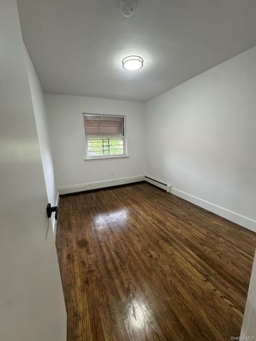 3604 Eastchester Road, Bronx, NY 10469