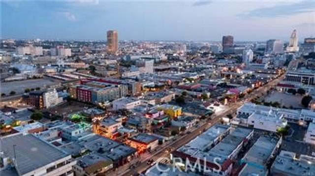 700 Lookout Dr, Los Angeles, CA 90012