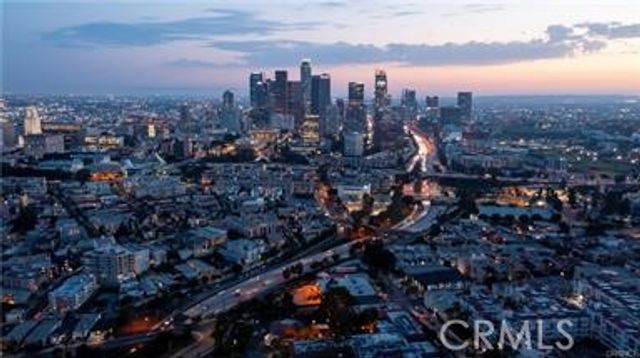 700 Lookout Dr, Los Angeles, CA 90012