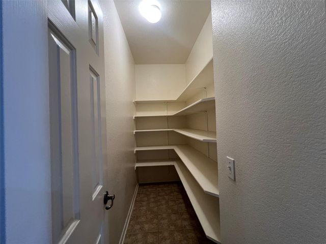 9325 Bavaria LN, Austin, TX 78749