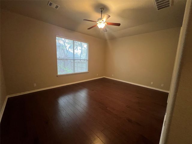 9325 Bavaria LN, Austin, TX 78749